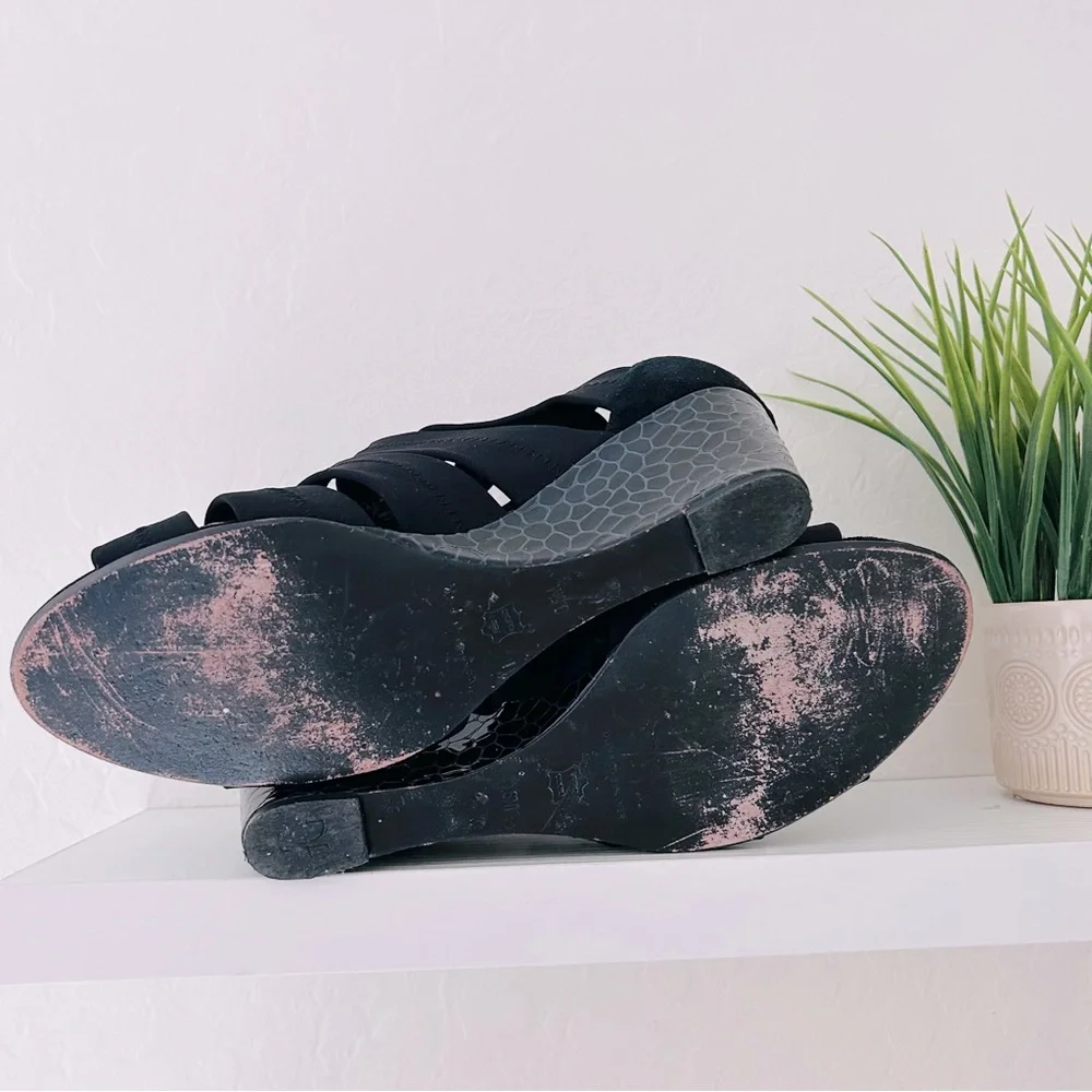 Donald J‎ Pliner Women’s Wedges Black Size 9.5